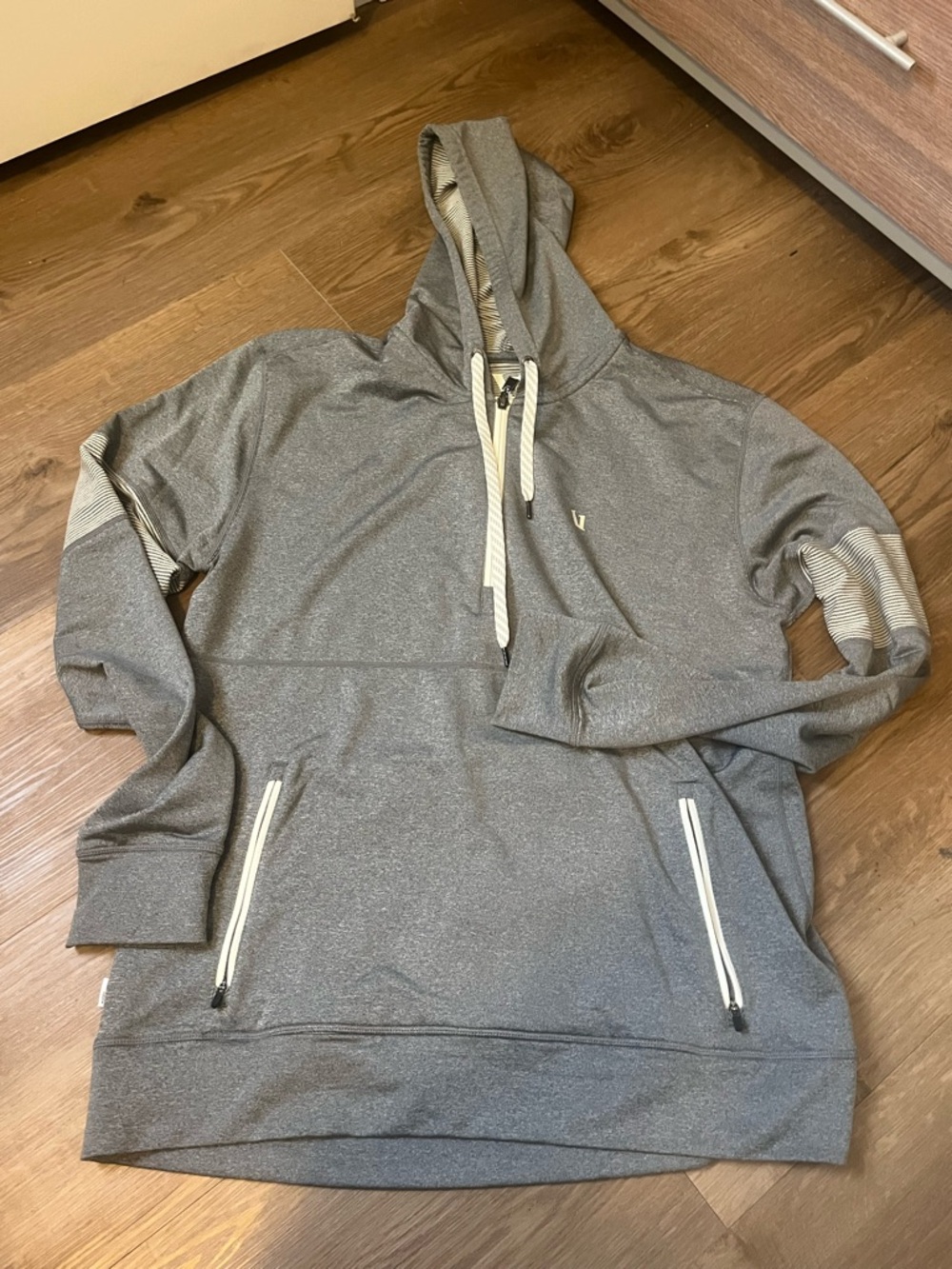 Vuori Gray Pullover Hoodie with Zip Pockets